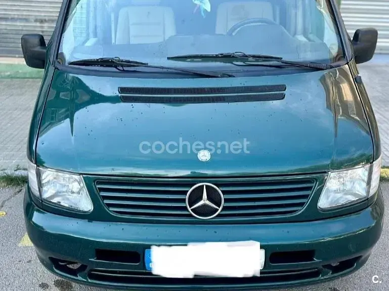 Usado Mercedes V220 122 CV (89 kW) 2003 Verde Monovolumen