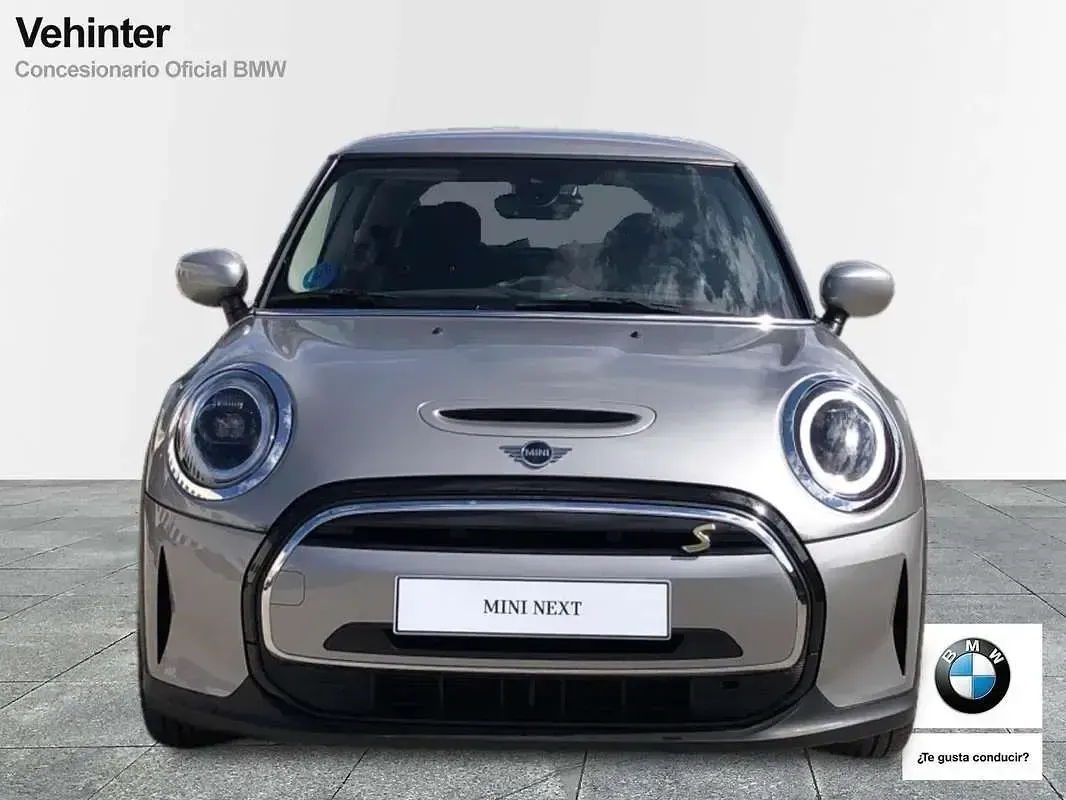 Usado Mini Cooper SE 135 kW (184 CV) 2023 Plateado Utilitario