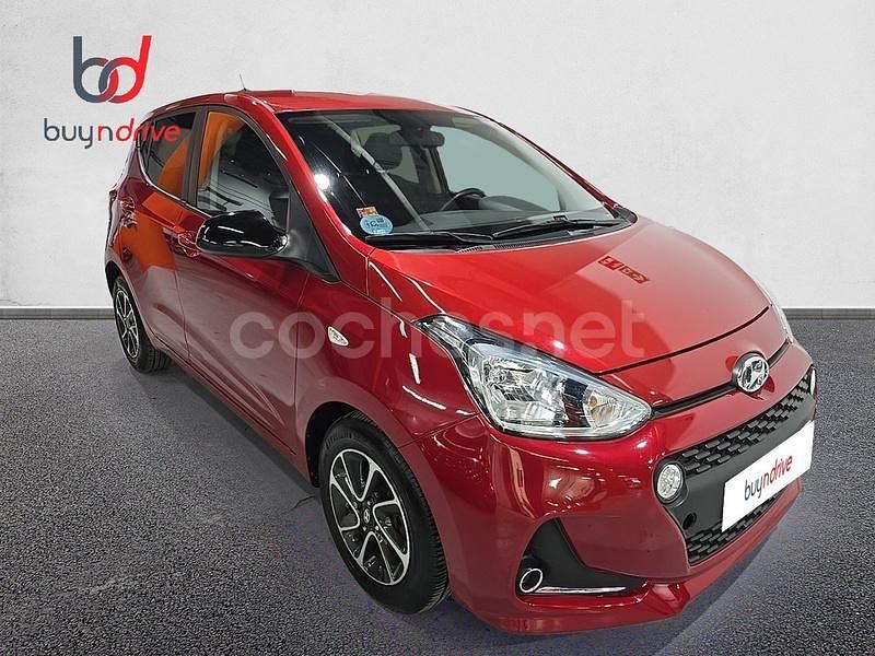 Usado Hyundai i10 66 CV (48 kW) 2019 Rojo Utilitario