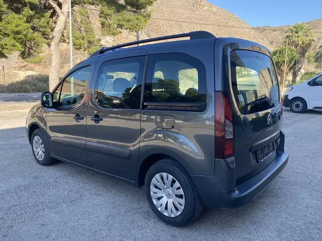 Usado Citroën e-Berlingo Seduction 92 CV (67 kW) 2015 Gris Monovolumen