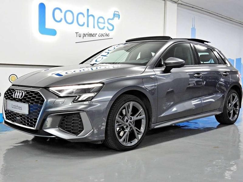 Usado Audi A3 Sportback e-tron S-Line 204 CV (150 kW) 2022 Gris Utilitario