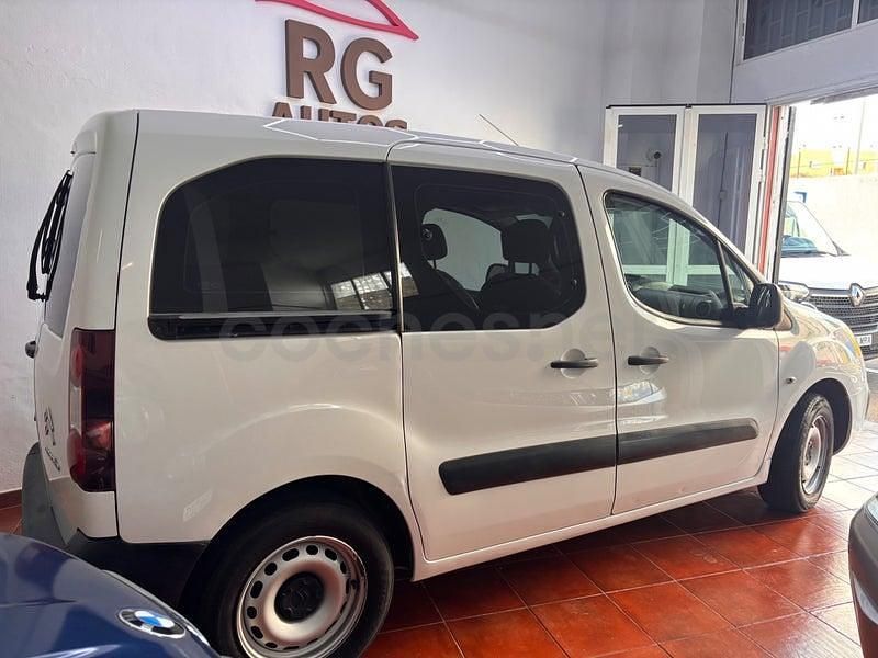 Usado Citroën Berlingo Feel 75 CV (55 kW) 2018 Blanco Monovolumen