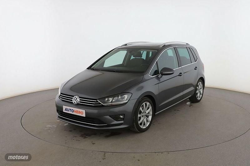 Gris Usado 2017 VW Golf Sportsvan Sport Monovolumen | 18.399 € (Un poco caro) - Imagen 1/3