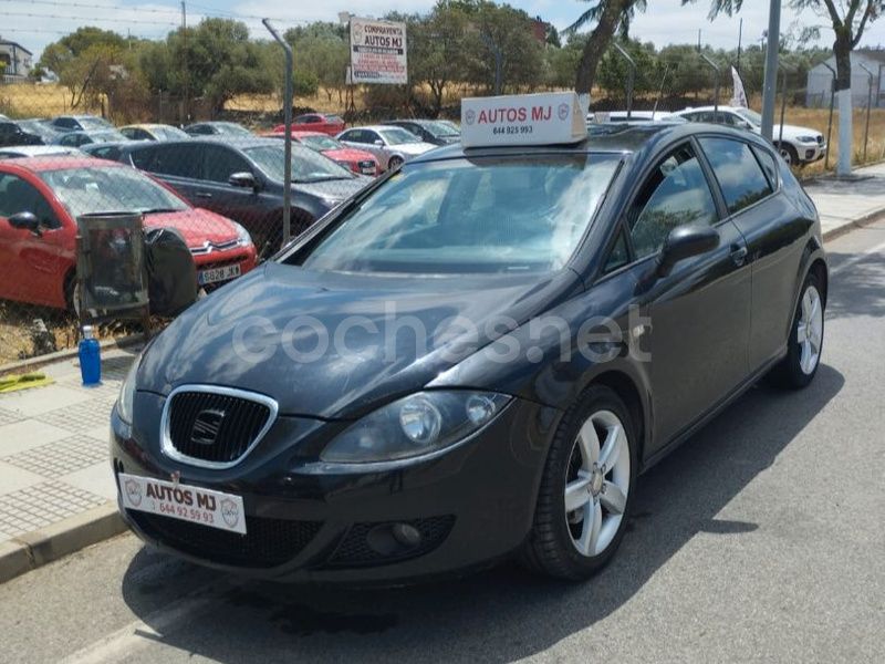 Negro Usado 2007 Seat Leon Sport Berlina | 2850 € (Precio justo) - Imagen 1/4