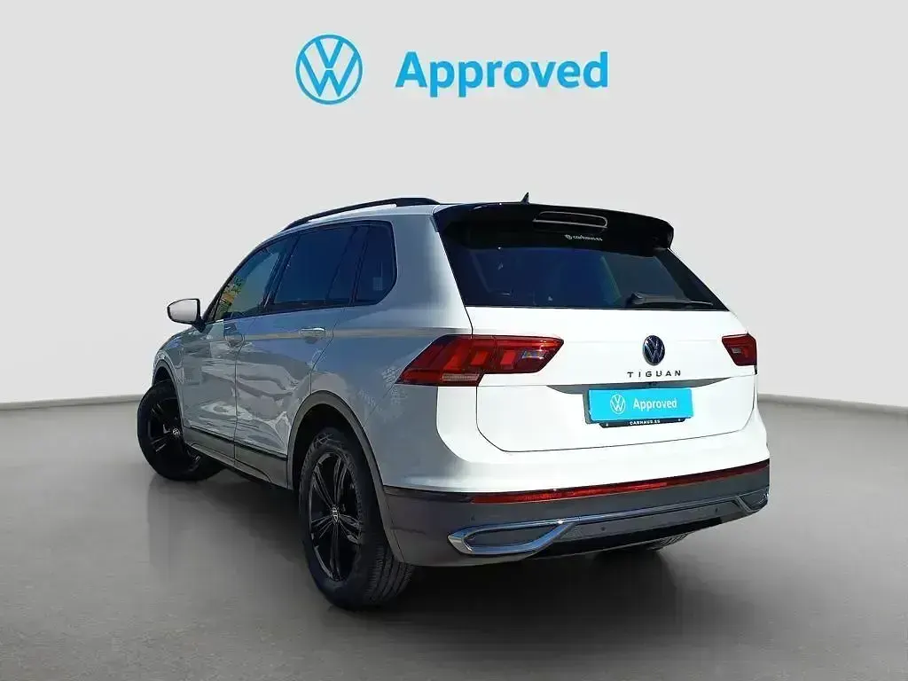 Usado VW Tiguan Sportline 150 CV (110 kW) 2022 Blanco SUV