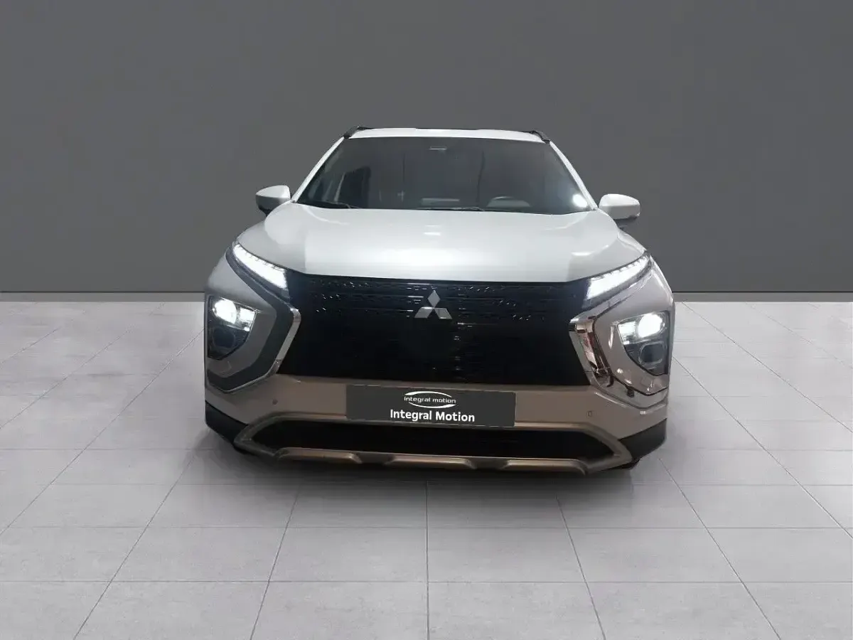 Usado Mitsubishi Eclipse Cross 187 CV (137 kW) 2025 Blanco SUV