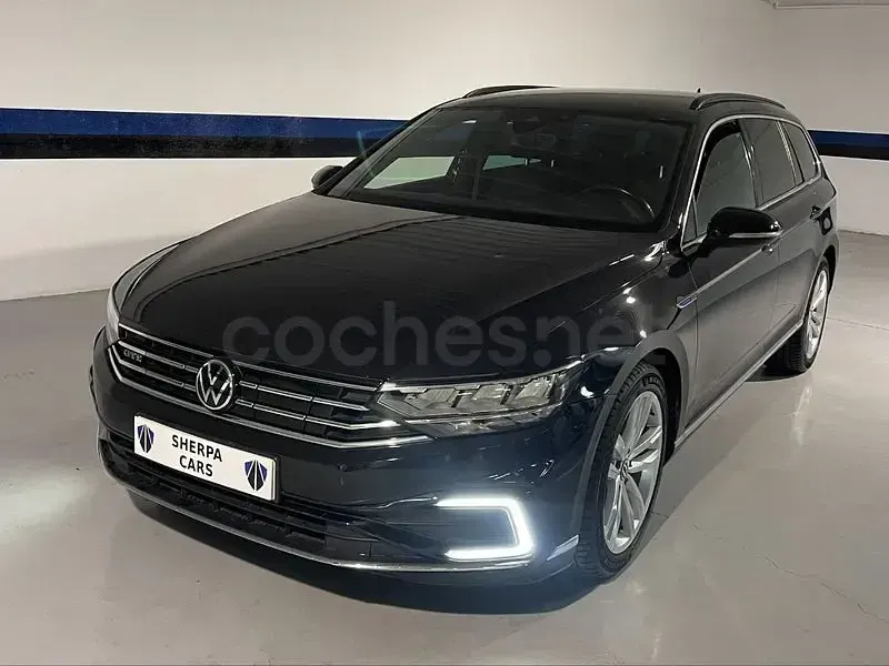 Usado VW Passat GTE 218 CV (160 kW) 2022 Negro Familiar
