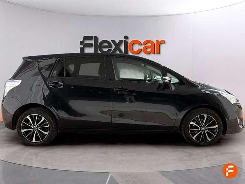 Usado Toyota Verso Advance 132 CV (97 kW) 2017 Negro Monovolumen