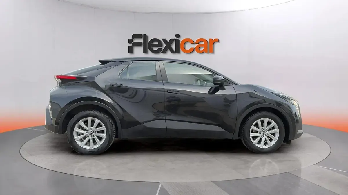 Usado Toyota C-HR Active 140 CV (102 kW) 2024 Negro SUV