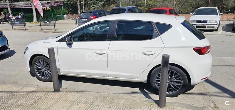 Usado Seat Leon ST CONNECT 110 CV (80 kW) 2015 Blanco Familiar