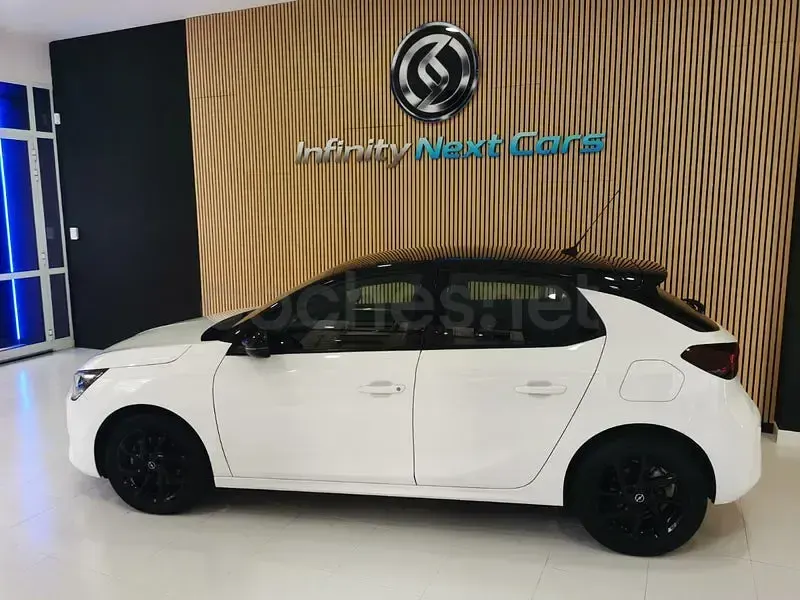Usado Opel Corsa GS Line 100 CV (73 kW) 2022 Blanco Utilitario