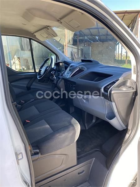 Usado Ford Tourneo Titanium 125 CV (91 kW) 2016 Blanco Monovolumen