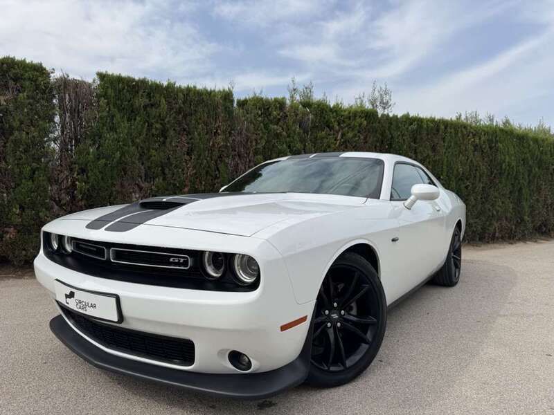 Blanco Usado 2022 Dodge Challenger SXT Coupe | 39.990 € - Imagen 1/4