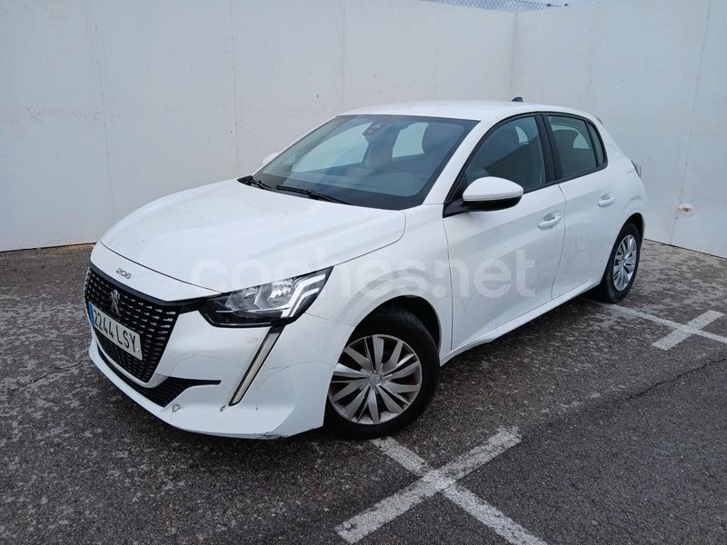 Blanco Usado 2021 Peugeot 208 Active Utilitario | 12.200 € (Precio justo) - Imagen 1/4