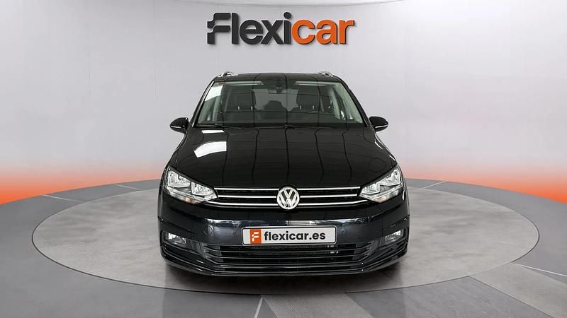 Usado VW Touran Business 116 CV (85 kW) 2019 Negro Monovolumen
