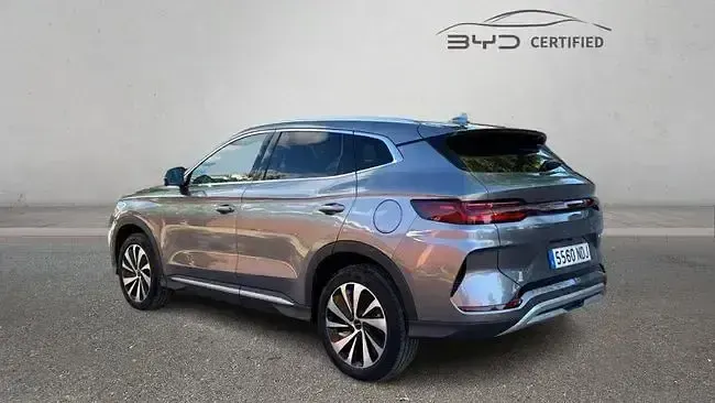Usado BYD Seal U Design 324 CV (238 kW) 2025 Gris / plata SUV