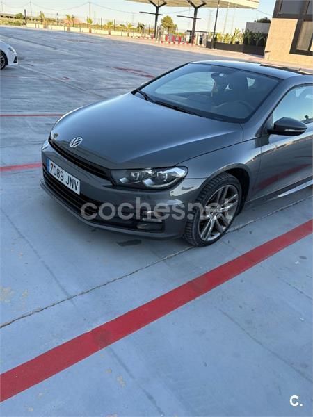 Usado VW Scirocco R-line 150 CV (110 kW) 2016 Gris / plata Coupe