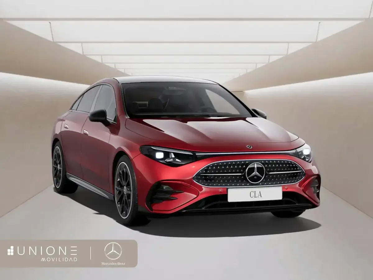 Nuevo Mercedes CLA180 73 CV (53 kW) 2026 Rojo Berlina