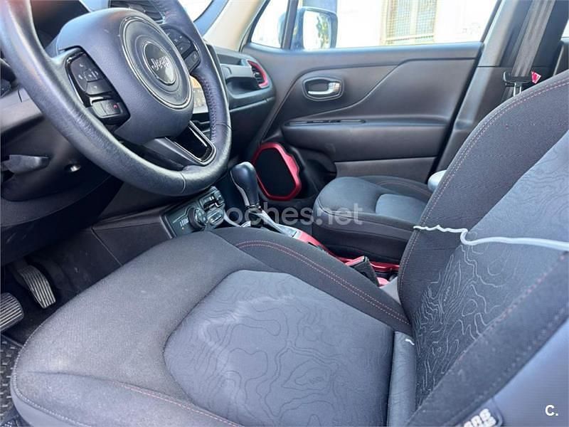 Usado Jeep Renegade Trailhawk 240 CV (176 kW) 2022 Blanco SUV