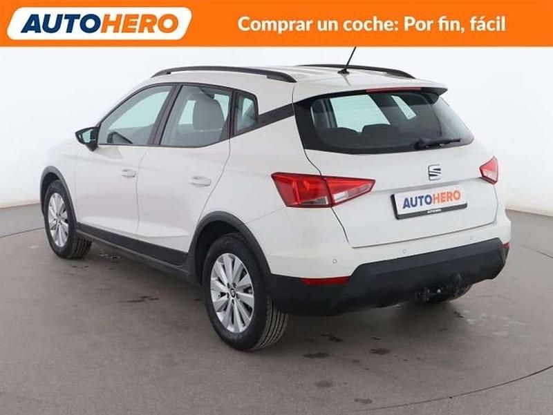 Usado Seat Arona Style 110 CV (80 kW) 2020 Blanco SUV