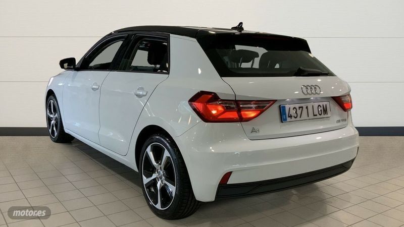 Usado Audi A1 Sportback Advanced 95 CV (69 kW) 2020 Blanco Utilitario