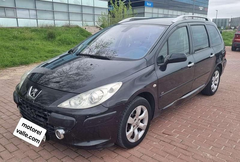 Usado Peugeot 307 109 CV (80 kW) 2007 Negro Familiar