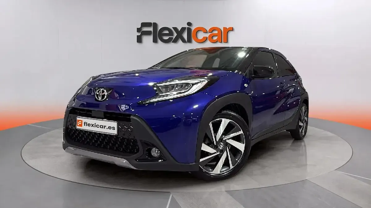 Usado Toyota Aygo X Edition 72 CV (52 kW) 2022 Azul SUV