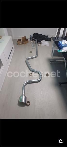 Usado Seat Leon Reference 105 CV (77 kW) 2005 Gris / plata Utilitario