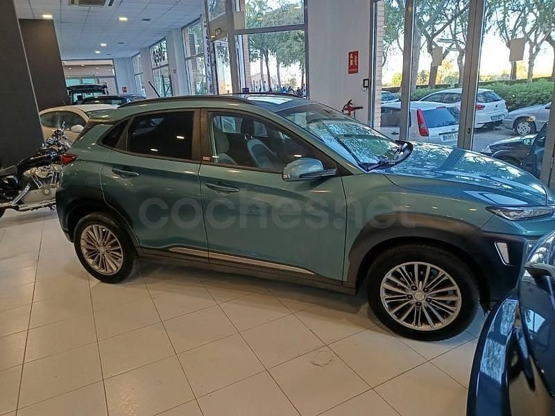 Usado Hyundai Kona Style 120 CV (88 kW) 2019 Azul SUV
