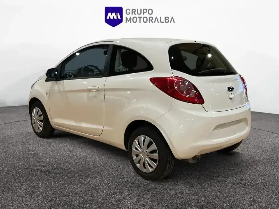 Usado Ford Ka S 69 CV (50 kW) 2015 Negro Berlina