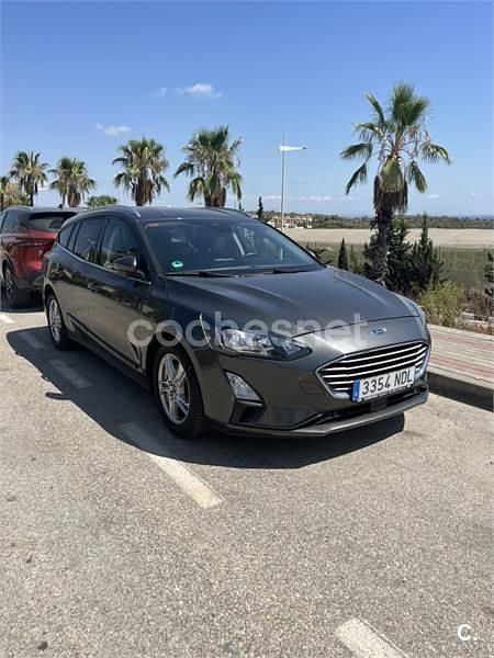 Usado Ford Focus Trend 120 CV (88 kW) 2019 Gris / plata Familiar