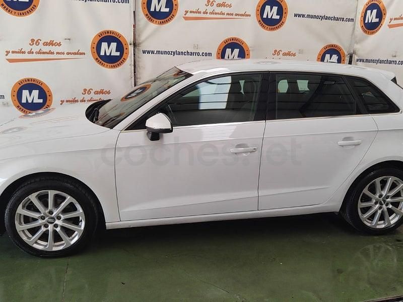Usado Audi A3 116 CV (85 kW) 2017 Blanco Berlina