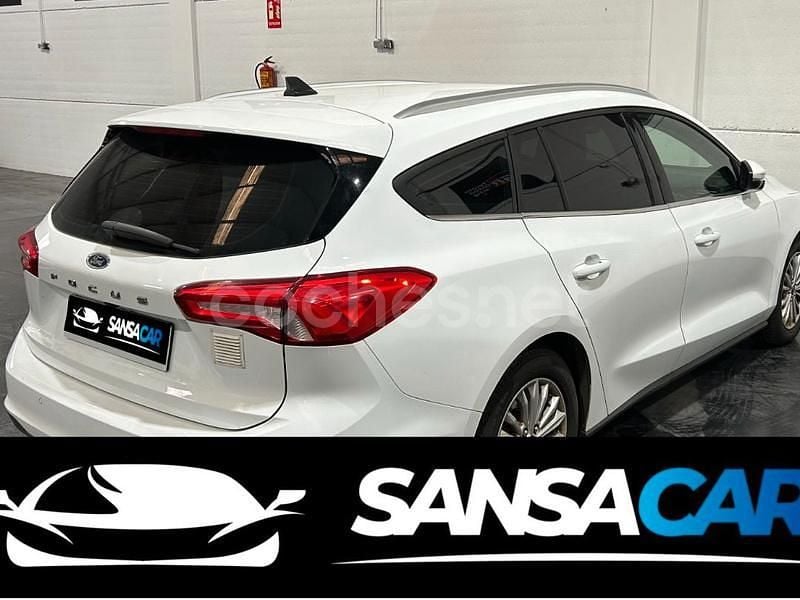 Usado Ford Focus Titanium 120 CV (88 kW) 2020 Blanco Familiar