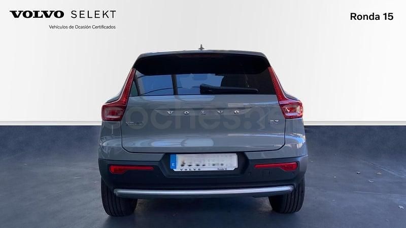 Usado Volvo XC40 Core 163 CV (119 kW) 2025 Gris / plata SUV