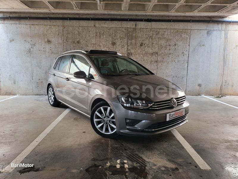 Gris / plata Usado 2016 VW Golf Sportsvan Sportline Monovolumen | 9980 € (Buen precio) - Imagen 1/4