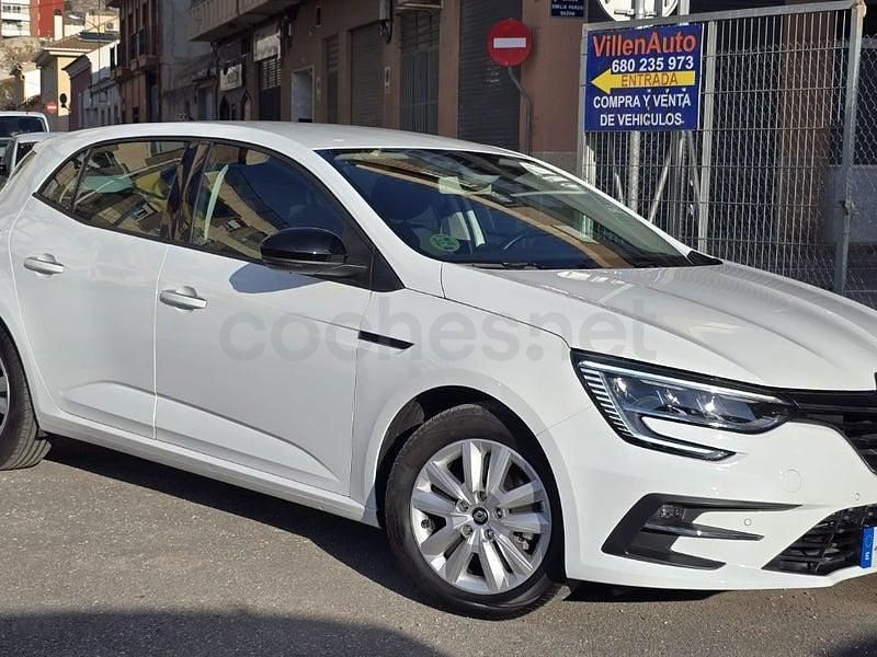 Usado Renault Mégane IV Equilibre 115 CV (84 kW) 2024 Blanco Berlina