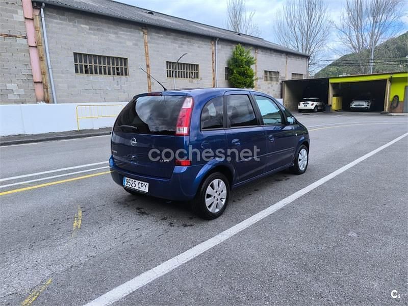 Usado Opel Meriva Cosmo 75 CV (55 kW) 2003 Azul Monovolumen