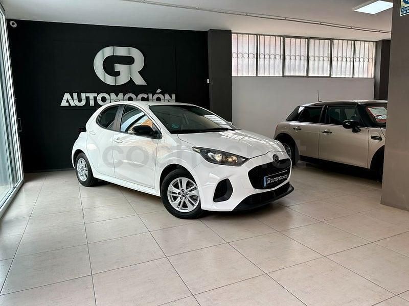 Usado Mazda 2 Center-Line 116 CV (85 kW) 2024 Blanco Utilitario