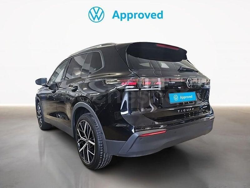 Usado VW Tiguan 204 CV (150 kW) 2025 Negro SUV
