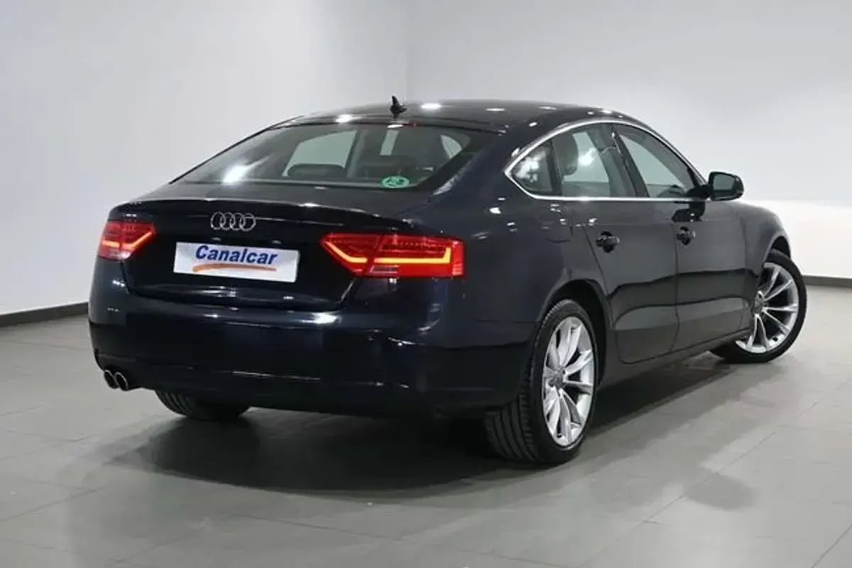 Usado Audi A5 Sportback Advanced 190 CV (139 kW) 2015 Azul Utilitario