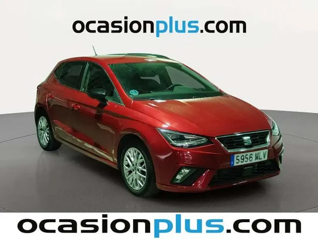 Usado Seat Ibiza FR 110 CV (80 kW) 2023 Rojo Utilitario