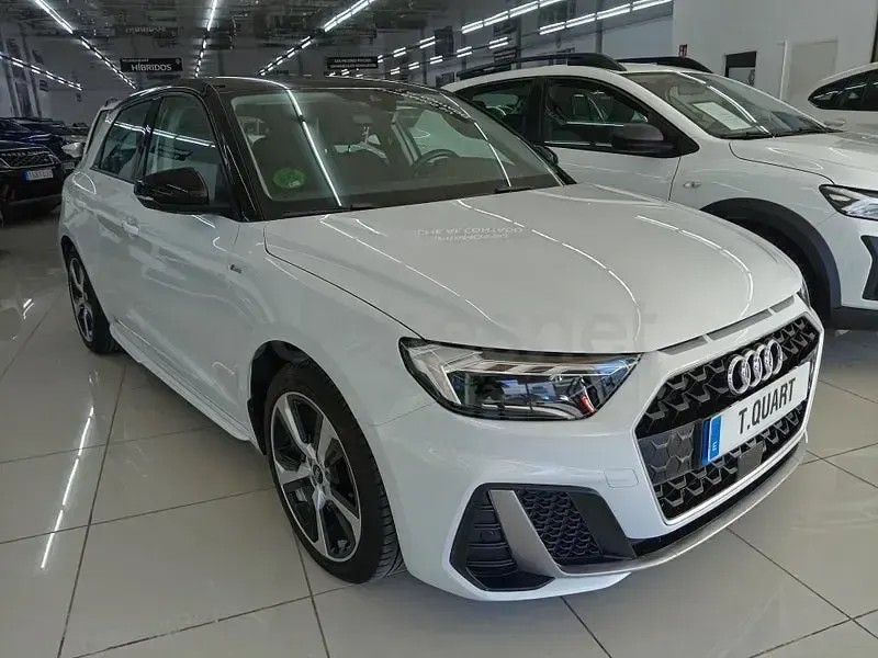 Usado Audi A1 Sportback Ambiente 95 CV (69 kW) 2022 Blanco Utilitario