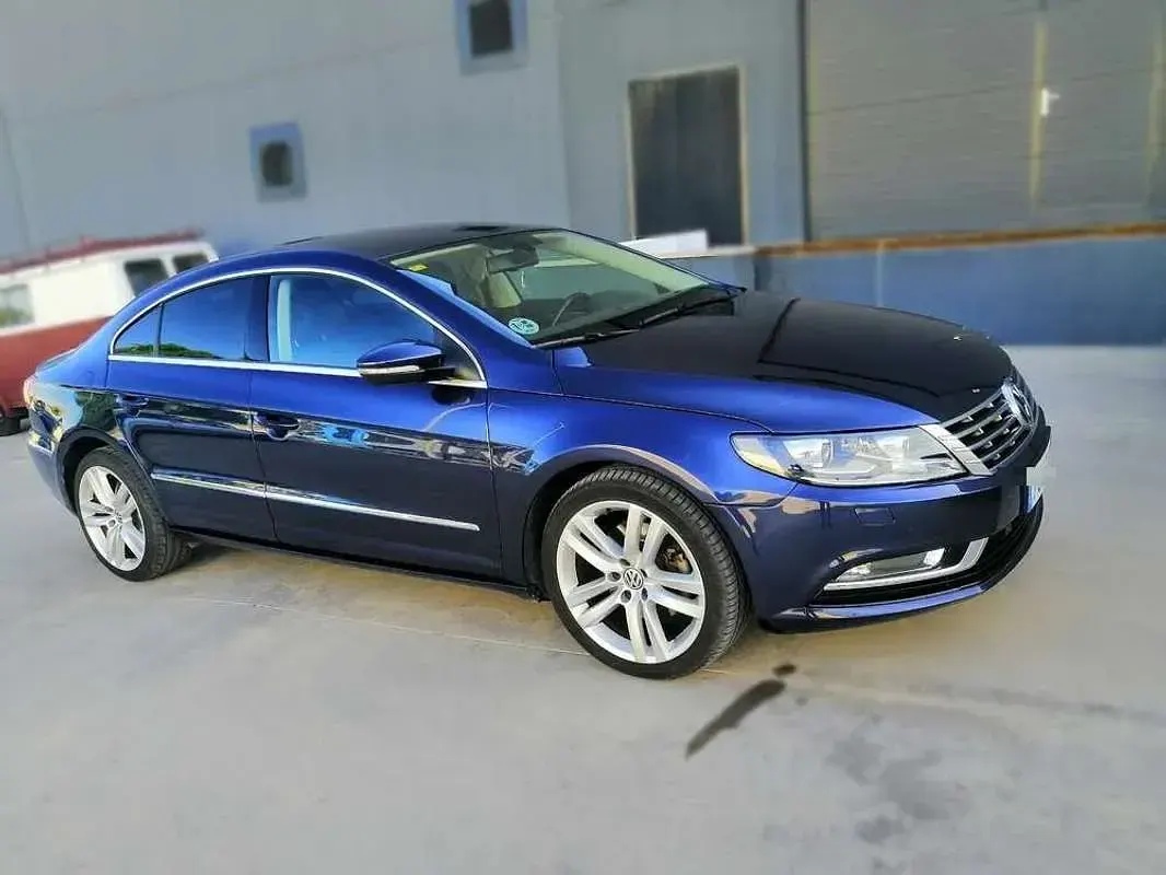 Usado VW CC 140 CV (102 kW) 2014 Azul Berlina