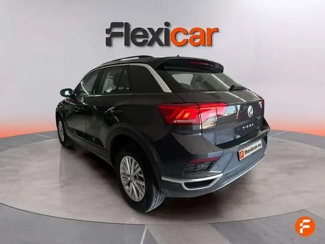 Usado VW T-Roc Advance 116 CV (85 kW) 2019 Gris SUV