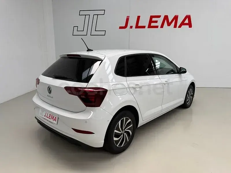 Usado VW Polo Life 95 CV (69 kW) 2023 Blanco Utilitario