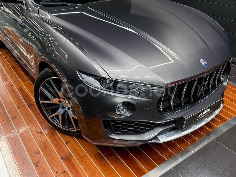 Usado Maserati Levante 430 CV (316 kW) 2017 Gris SUV