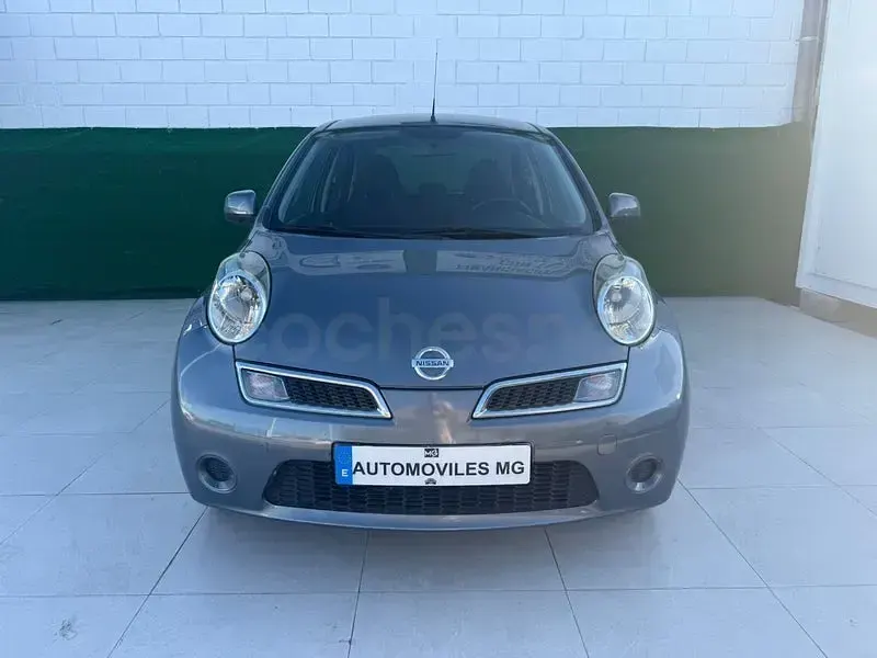 Usado Nissan Micra Acenta 80 CV (58 kW) 2010 Gris / plata Utilitario
