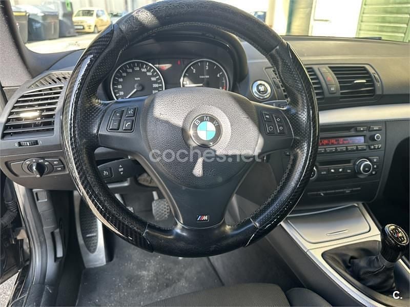 Usado BMW 116 115 CV (84 kW) 2011 Negro Utilitario