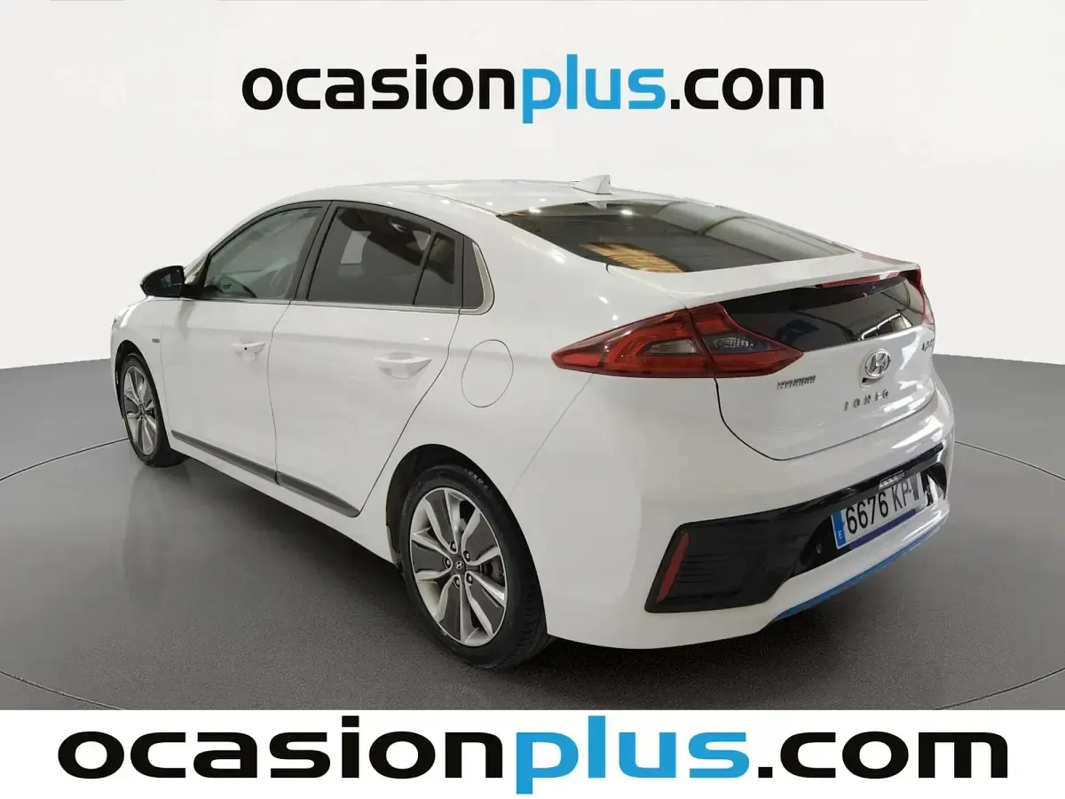Usado Hyundai Ioniq 141 CV (103 kW) 2018 Blanco Utilitario