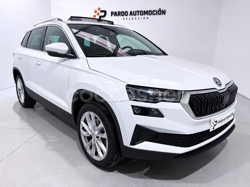 Blanco Usado 2023 Skoda Karoq Style SUV | 27.900 € (Caro) - Imagen 1/4
